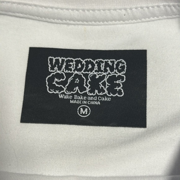 NWT Men’s Wedding Cake white/ multi color graphic tshirt size medium - Picture 8 of 10